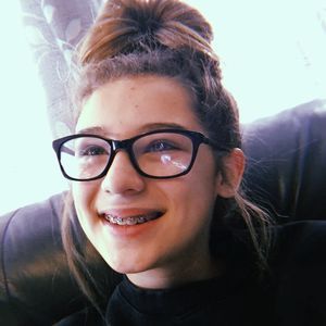 Meet your Posher, Ella